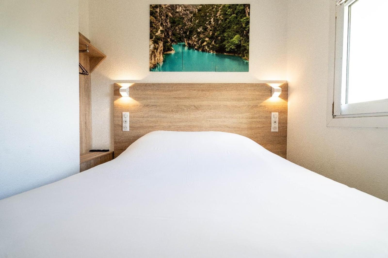 Kyriad Direct Brignoles - Provence Verte Экстерьер фото