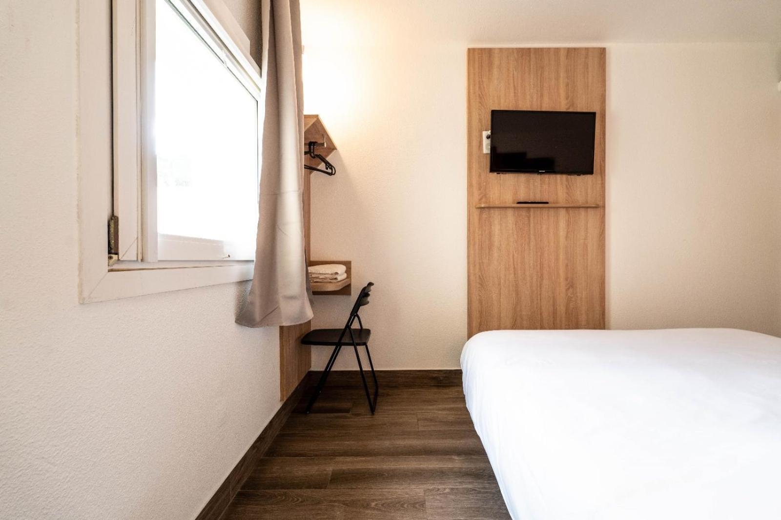 Kyriad Direct Brignoles - Provence Verte Экстерьер фото